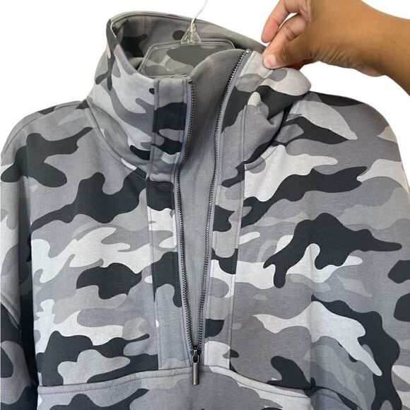 Old Navy Men’s Gray Camo 1/2 Zip Mock Neck Pullover Sweatshirt Size Large - Picture 7 of 10